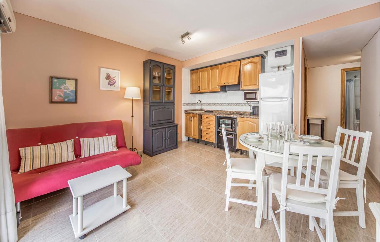 1 Bedroom Cozy Apartment In Miramar Exterior foto